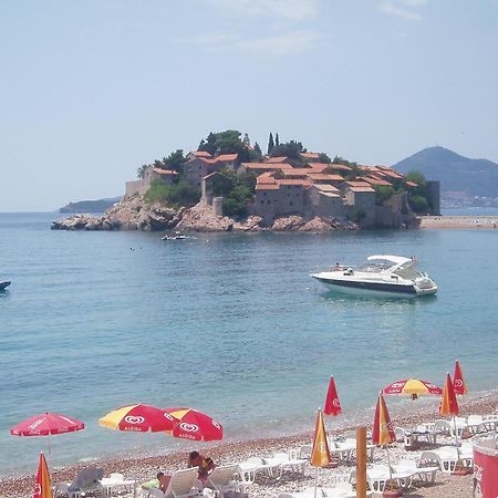 Apartments Secret Garden Sveti Stefan Esterno foto