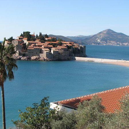 Apartments Secret Garden Sveti Stefan Esterno foto